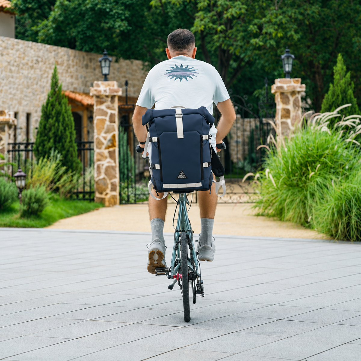 EasiCyco Floating Backpack — Fashion Roll-Top